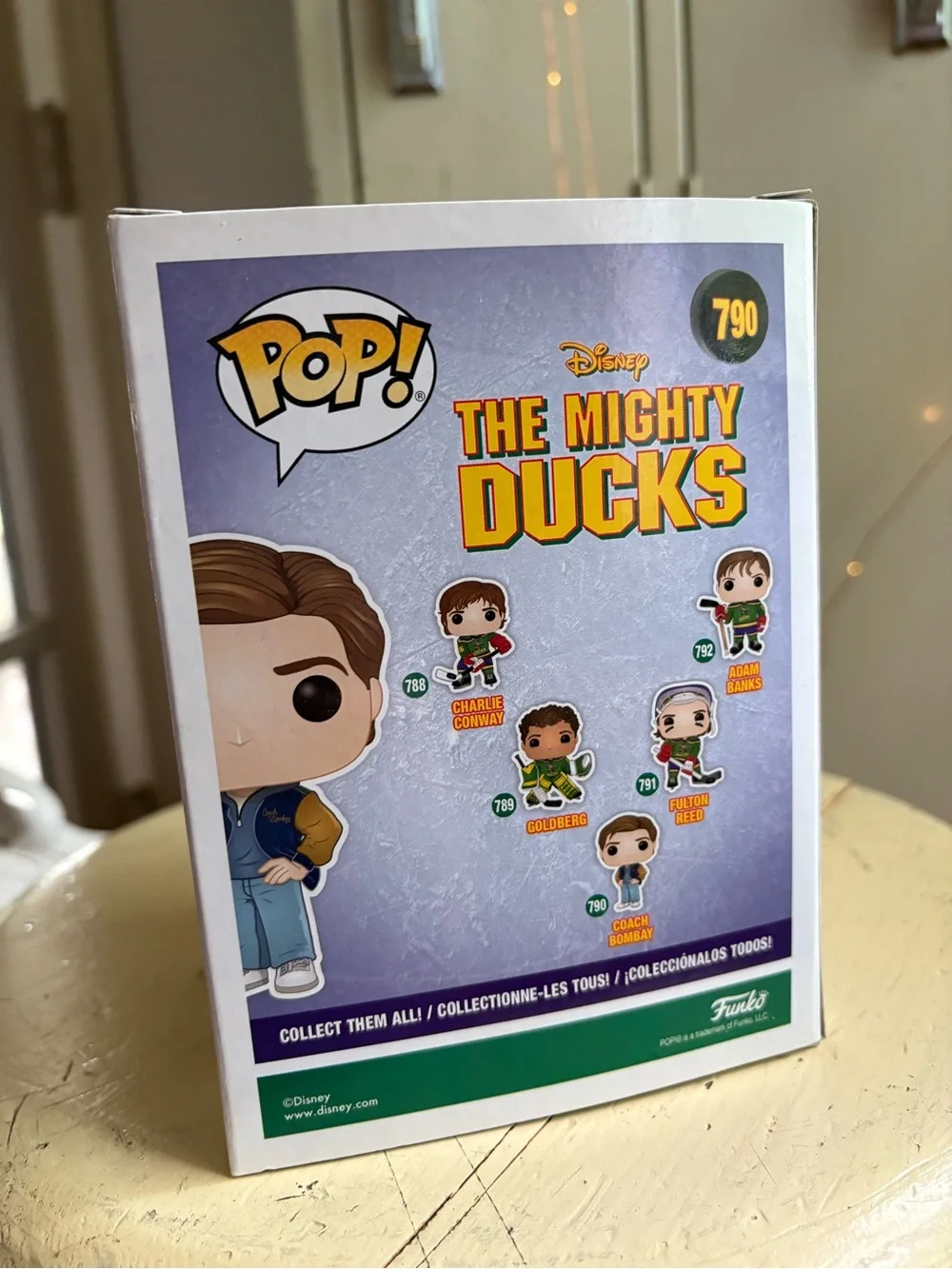 Funko Pop! Disney: Mighty Ducks - Coach Bombay - Picture 2 of 16